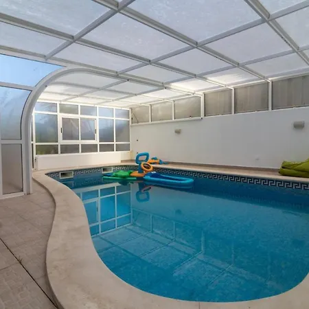 Villa Pool, Garden & Sea By Acasadasviagens Villa