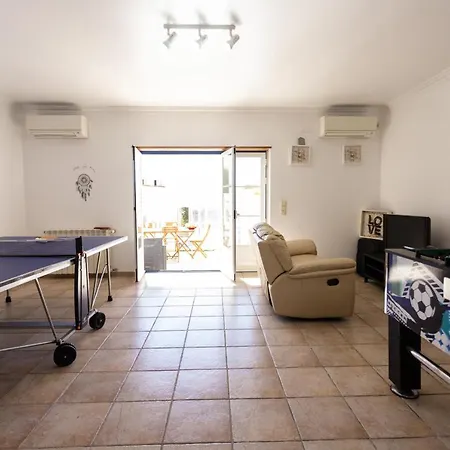 Villa Villa Pool, Garden & Sea By Acasadasviagens *